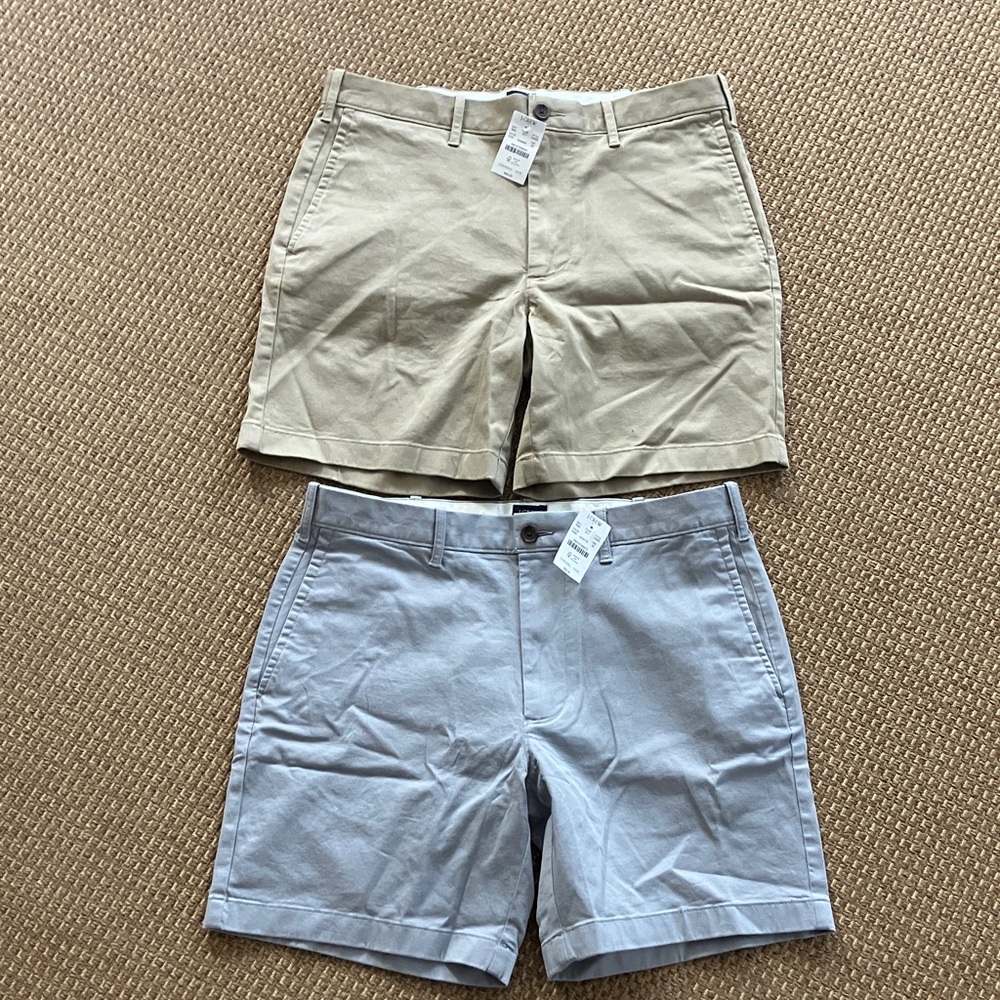 JCREW men’s 32 7” shorts khaki and gray NWT